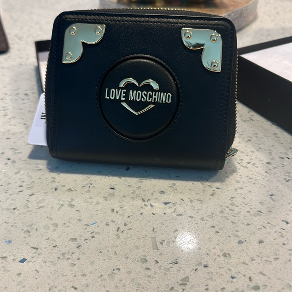 Love Moschino Black and Gold Wallet - Picture 6 of 7